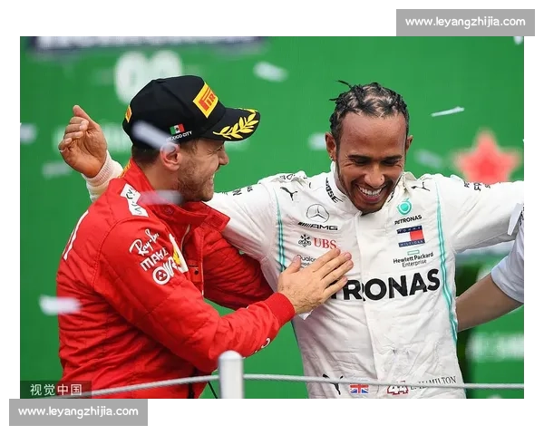 墨西哥站争议时刻：汉密尔顿离道被罚 10 秒
